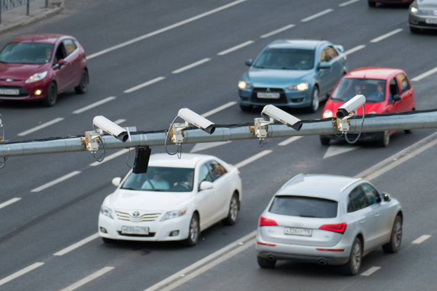 «Ъ»: в РФ хотят вернуть штраф за превышение средней скорости