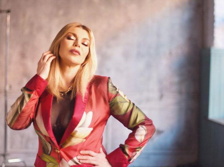 Лада Дэнс первые после ДТП появилась на телевидении в шоу «МАЛАХОВ»