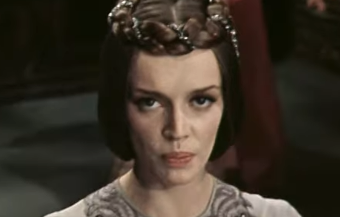 Певица Татьяна Анциферова пожаловалась на скромную пенсию в 23 тысячи рублей