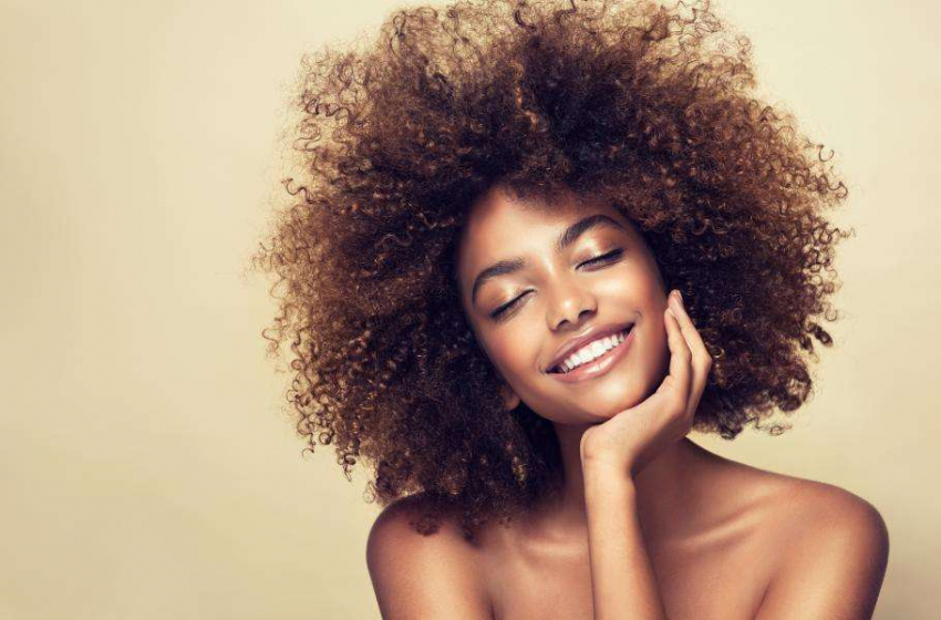 Кудрявые волосы – самая эффективная защита от жаркого солнца