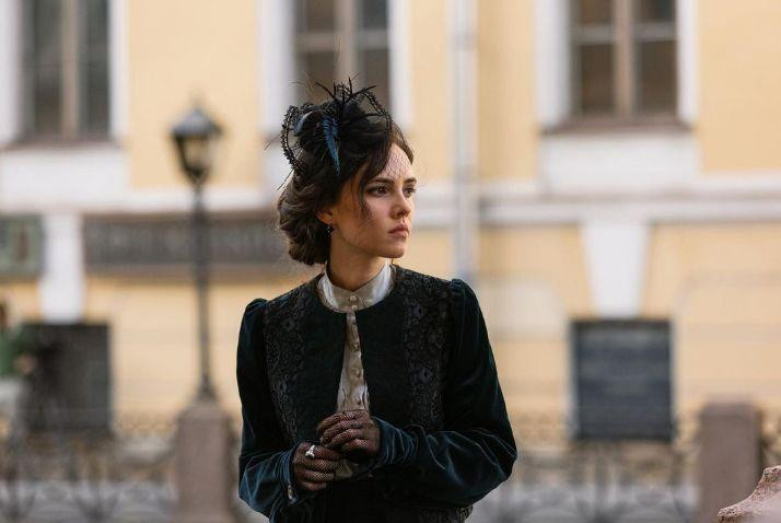 Стася Милославская после расставания с Александром Петровым погрузилась в работу