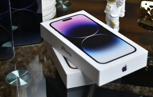 Появились рендеры iPhone 16 Pro с новым блоком камер