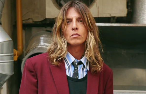 Стилист Лисовец раскритиковал наращивание ресниц