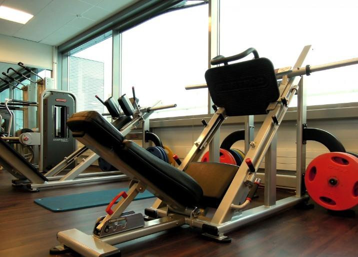 Тренер Джонс назвал три вещи, от которых нужно отказаться в тренажёрном зале