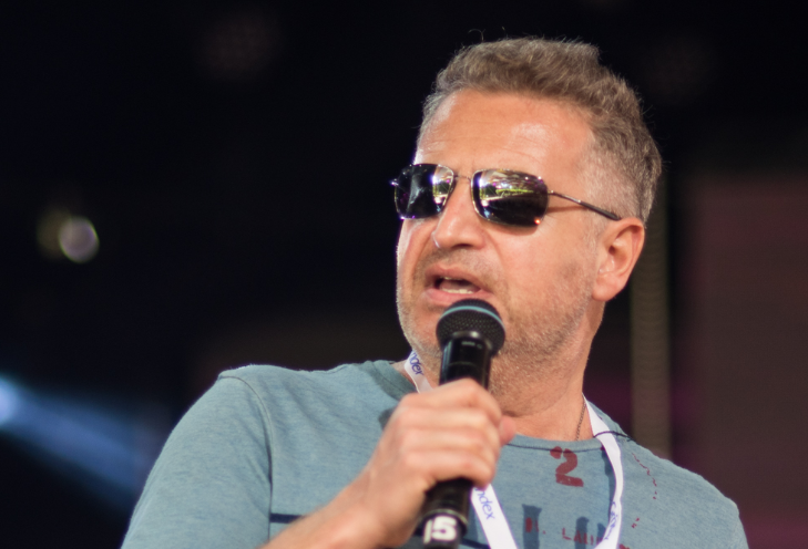 Леонида Агутина удивили слухи о его роскошной заграничной недвижимости